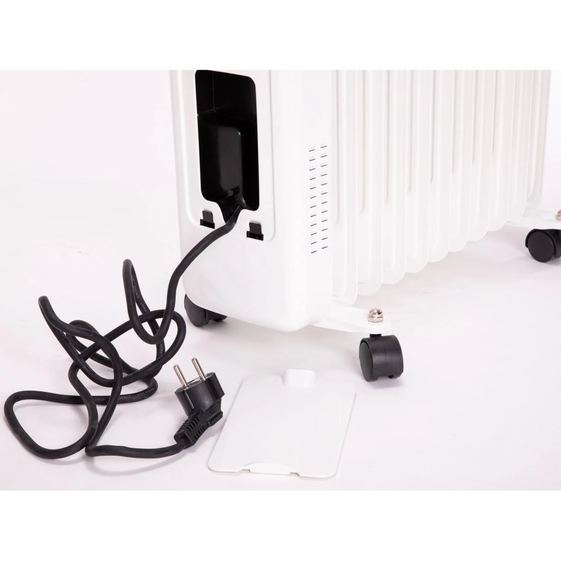 Purline Radiateur à Huile Blanc, 2500W, à économie D'énergie, Avec Grille ... 4 Purline Radiateur à Huile Blanc, 2500W, à économie D'énergie, Avec Grille ... – Image 2