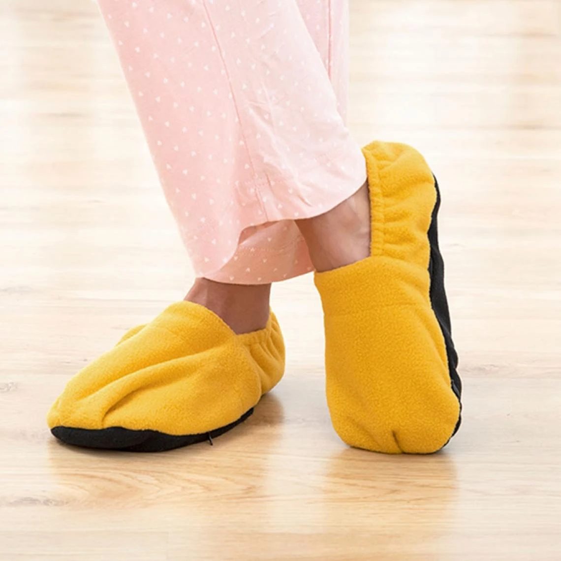 Shop Story SHOP-STORY - HOT SOX YELLOW : Chaussons Chauffants Micro-Ondes 4 Shop Story SHOP-STORY - HOT SOX YELLOW : Chaussons Chauffants Micro-Ondes – Image 2